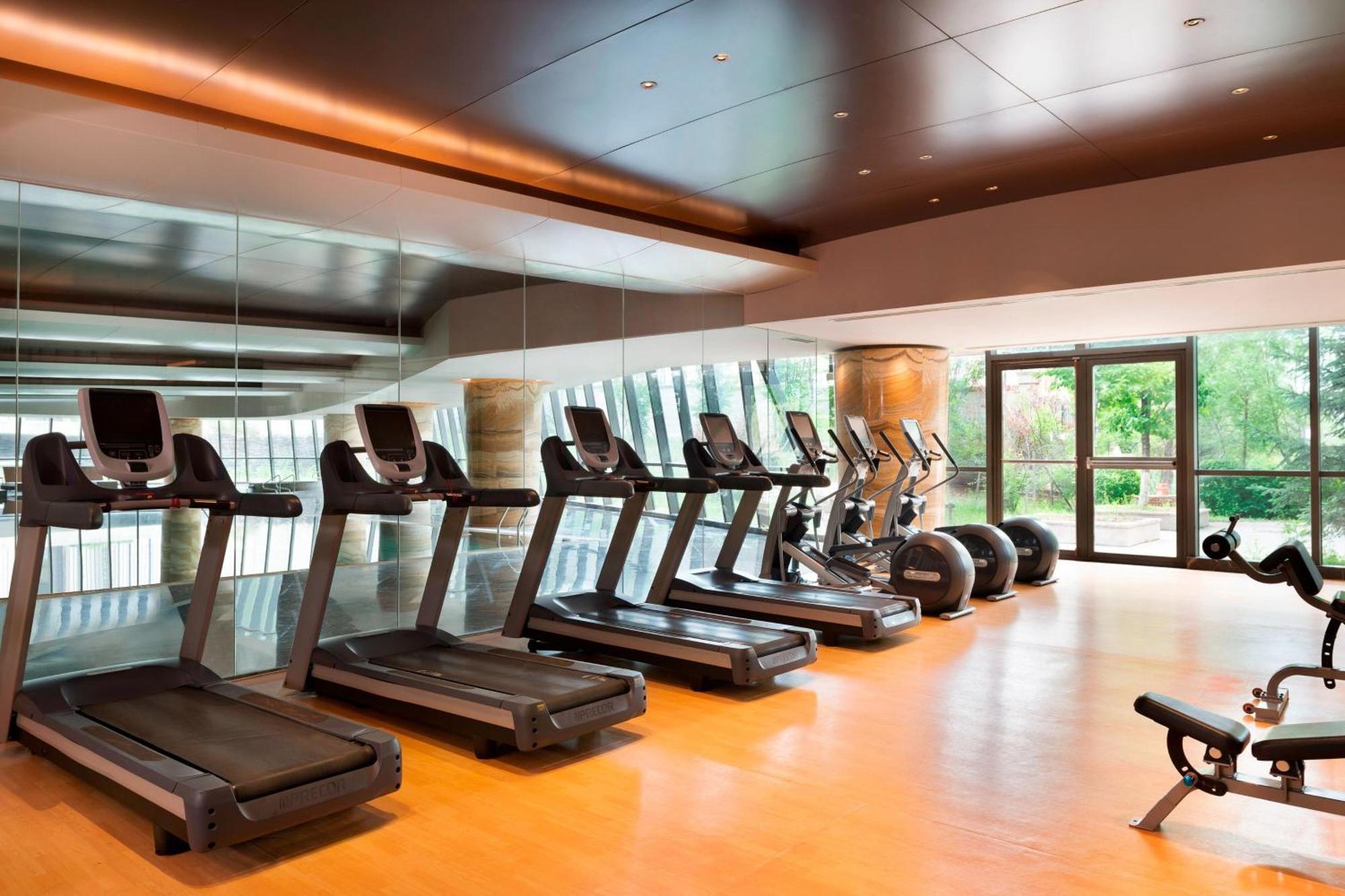 Sheraton Changchun Jingyuetan Hotel Dış mekan fotoğraf