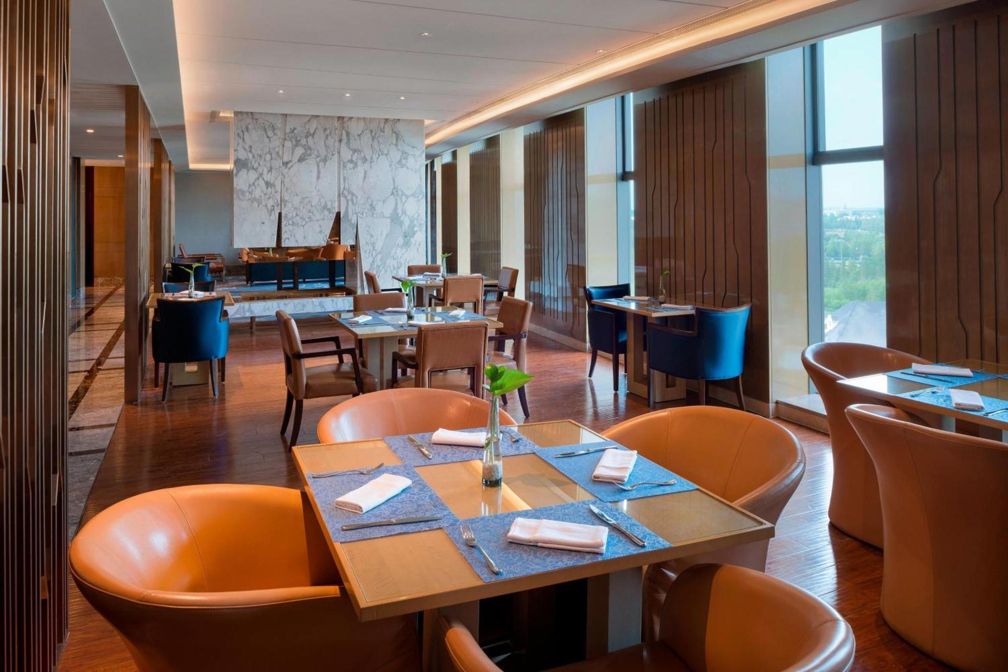 Sheraton Changchun Jingyuetan Hotel Dış mekan fotoğraf