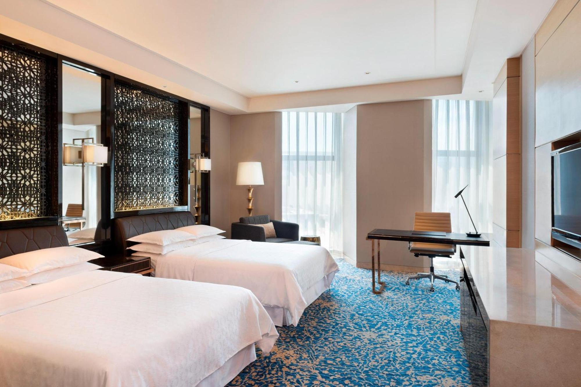 Sheraton Changchun Jingyuetan Hotel Dış mekan fotoğraf