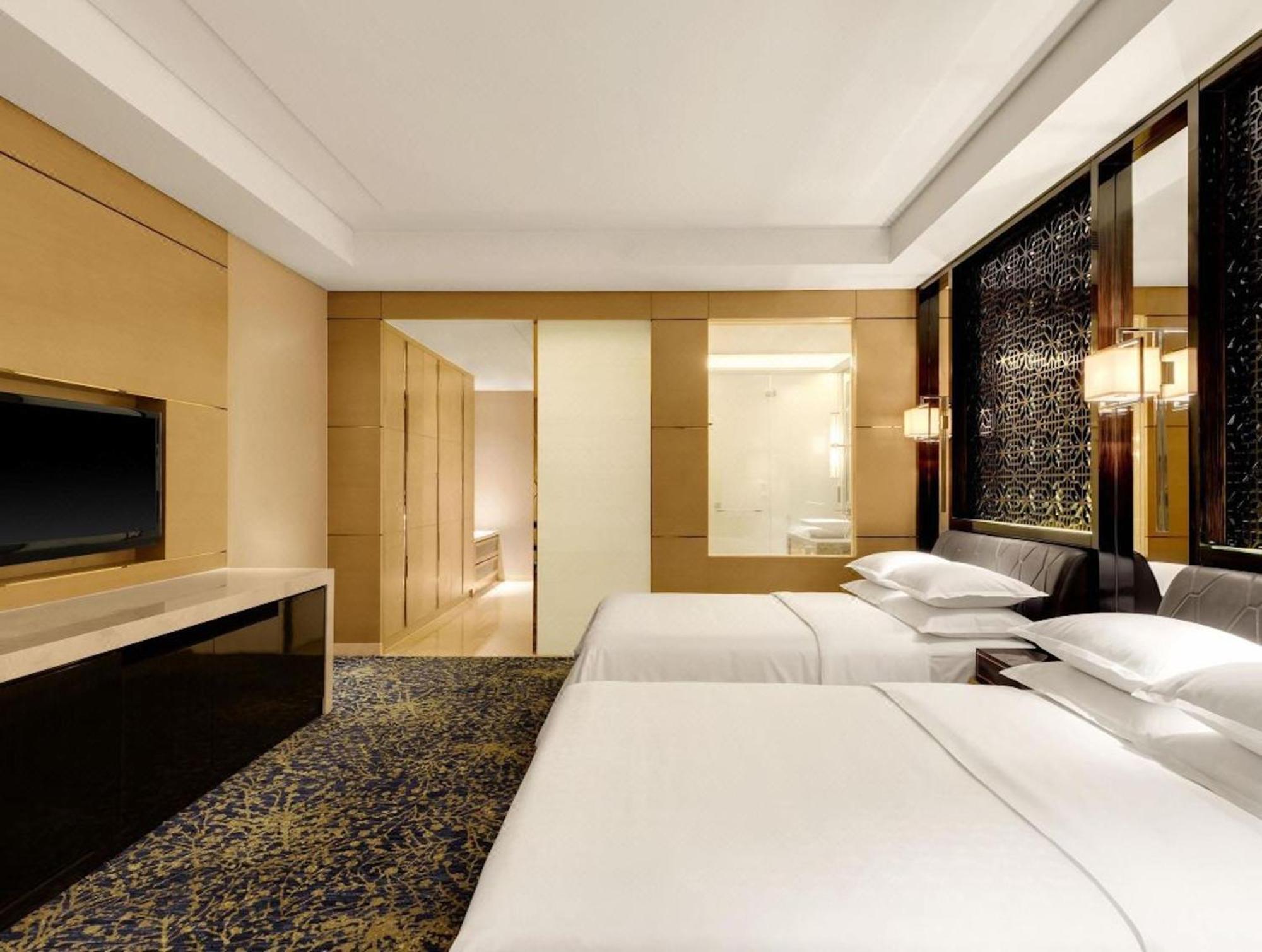 Sheraton Changchun Jingyuetan Hotel Dış mekan fotoğraf