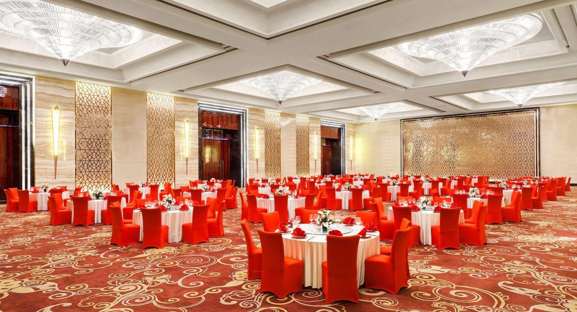 Sheraton Changchun Jingyuetan Hotel Dış mekan fotoğraf